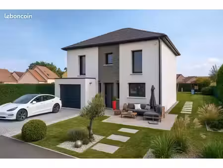 maison 104 m² poulainville