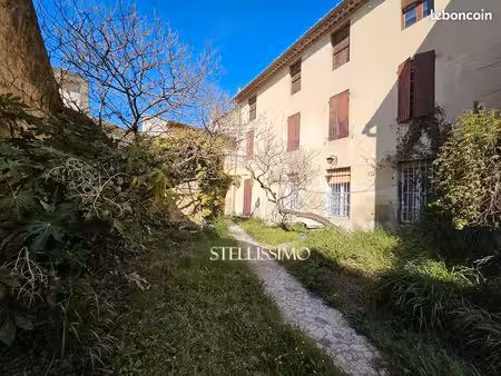 maison 10 pièces 240 m² sorgues
