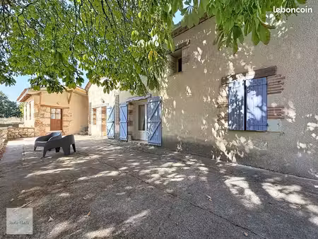 maison avec dépendance |10 hectares |vue magnifique