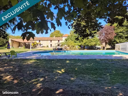 longère 8 pièces 238 m²