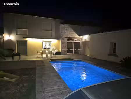 maison 6 pièces 147 m²