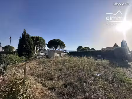 terrain 805 m² mazan
