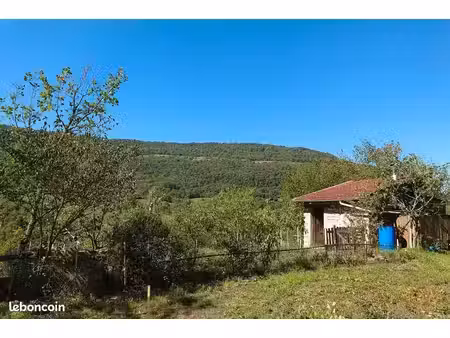 bâtiment 1 pièce 16 m²