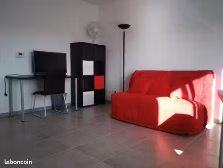 a vendre studio meublé la garde 83130