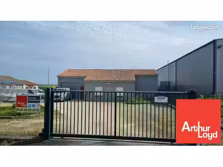 local d'activite 400 m² cisse