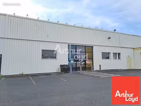 local commercial 1240 m² jardres