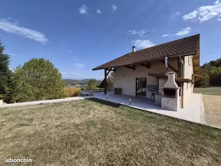 maison 5 pièces 142 m²