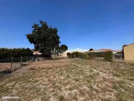 terrain 712 m² saint mathurin