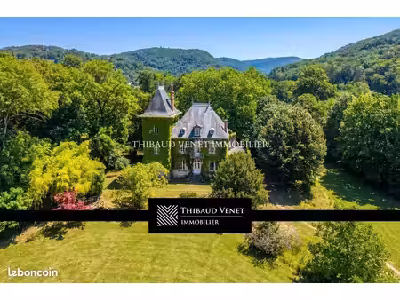 château 16 pièces 444 m²