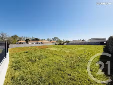 terrain 1 083 m² talmont saint hilaire