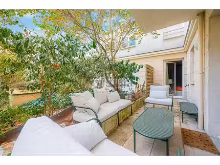 appartement 2 pieces 48m2 au 1er étage + terrasse de 10m2 vincennes