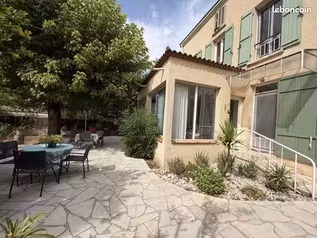 maison de caractère type 6 avec jardin