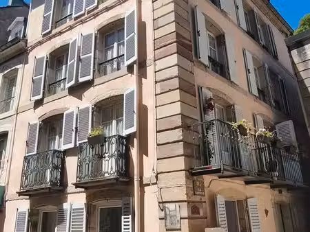 ensemble immobilier – env. 380 m² – centre-ville – maison + immeuble + 2 garages
