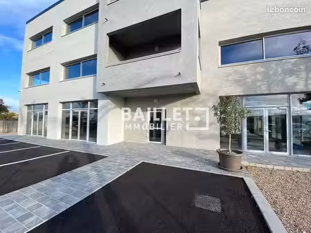 local commercial 115 m² fréjus