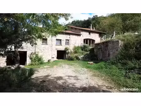 propriété 5 pièces 148 m²