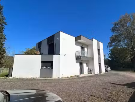 maison/villa sur terrain de 5m2 constructible