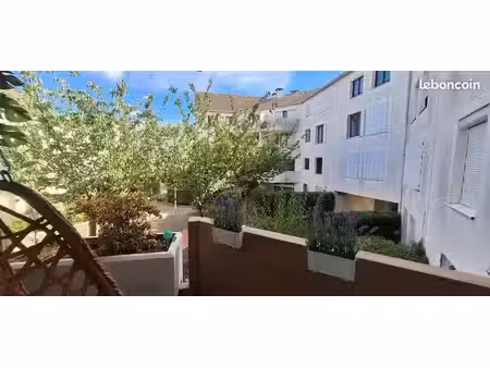 grand appartement evry