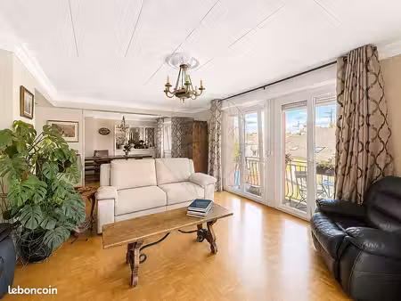 appartement 4 pièces 112 m²