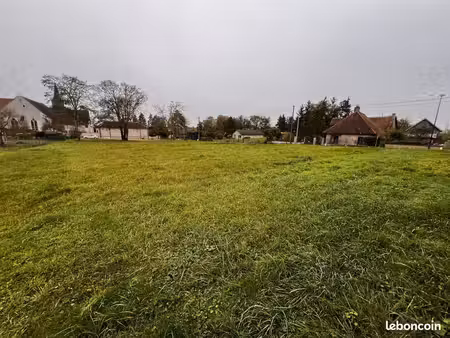 terrain 900 m² le pavillon sainte julie