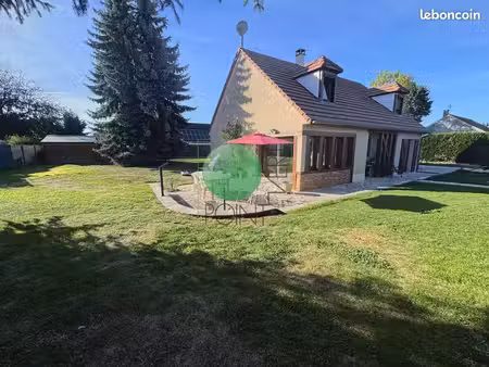 maison 6 pièces 137 m²