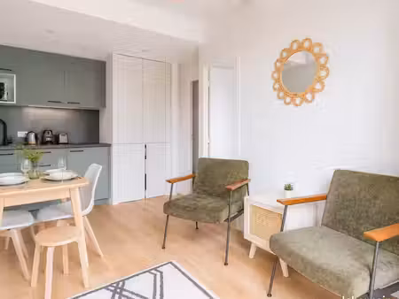 f2 de 45 m² avec terrasse et parking – vincennes