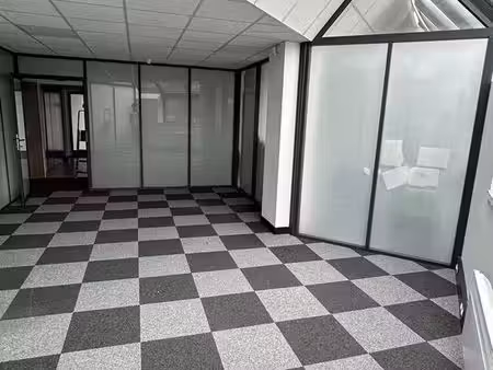 local 250 m² massy