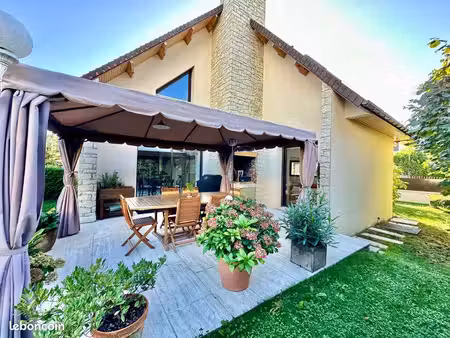 à vendre maison quartier jacob