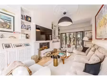 maison de ville à vendre dans le quartier centre-ermitage