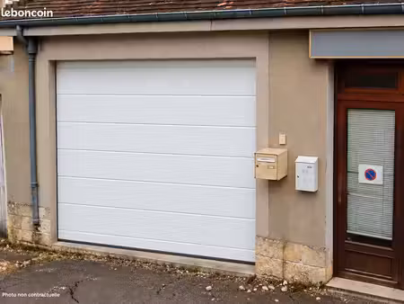 parking/box 1 pièce 24 m²