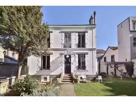 maison de luxe à vendre dans le quartier hauts d'asnières-métro