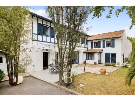 maison de luxe à vendre dans le quartier sud