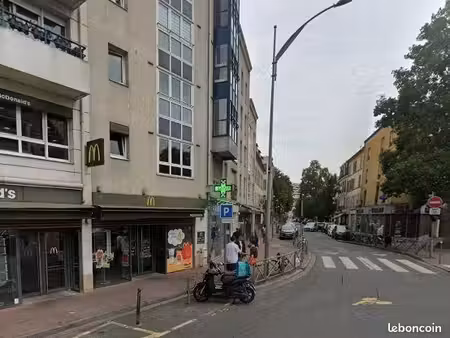 local restaurant 248 m²