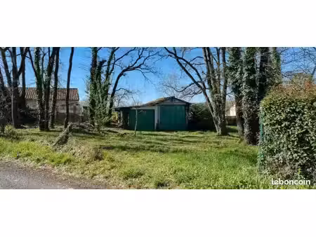terrain constructible la couronne avec 2 garages