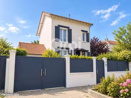 maison 4 pièces 107 m²