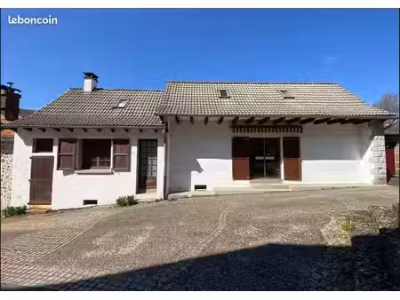 maison - 4 pièces - 85m²