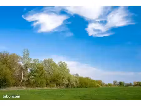 terrain 710 m² chateaubernard