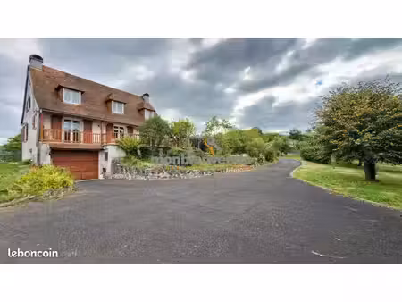 maison 7 pièces 158 m²