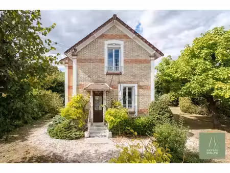 maison de luxe à vendre dans le quartier merlettes