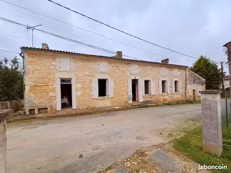 maison de caractère habitable avec travaux
