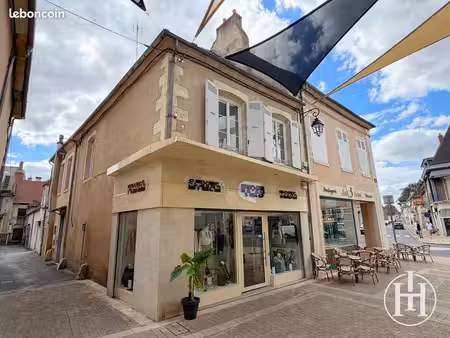 immeuble 4 pièces 94 m²