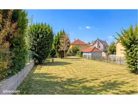 terrain constructible avec garage à vendre