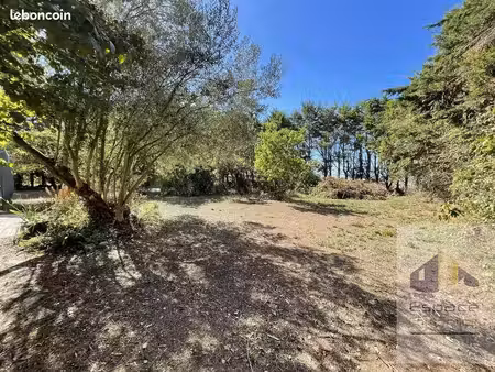 terrain 669 m² clavette