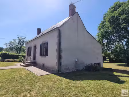 maison de campagne sur 9 778 m² de terrain !