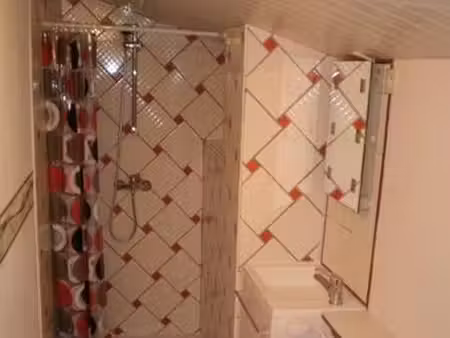 appartement studio blasimon - 33 m2 - 400 euros ttc
