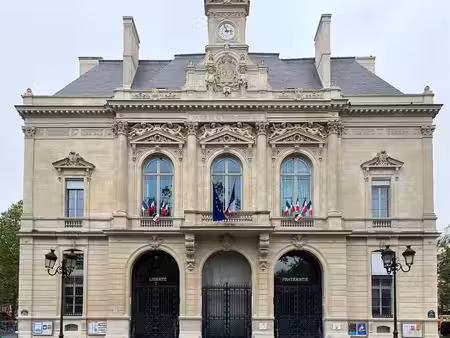 location commerce paris 75011 96m²