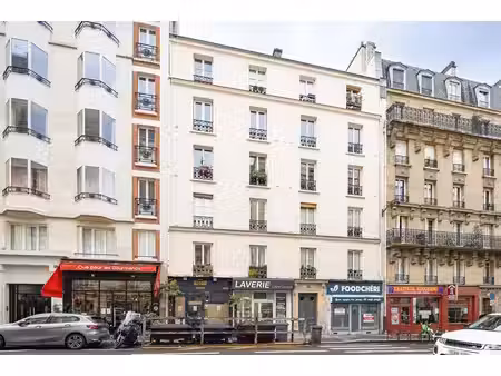 location commerce paris 75017 60m²