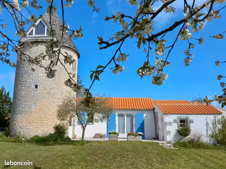 moulin et sa maison attenante