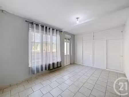 maison à louer - 5 pièces - 75 m2 - salbris - 41 - centre