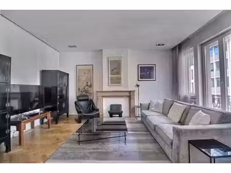 meublé  3 chambres  proche de la place stéphanie