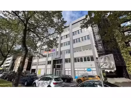 espace de bureau à louer dans le bâtiment quinten à berchem